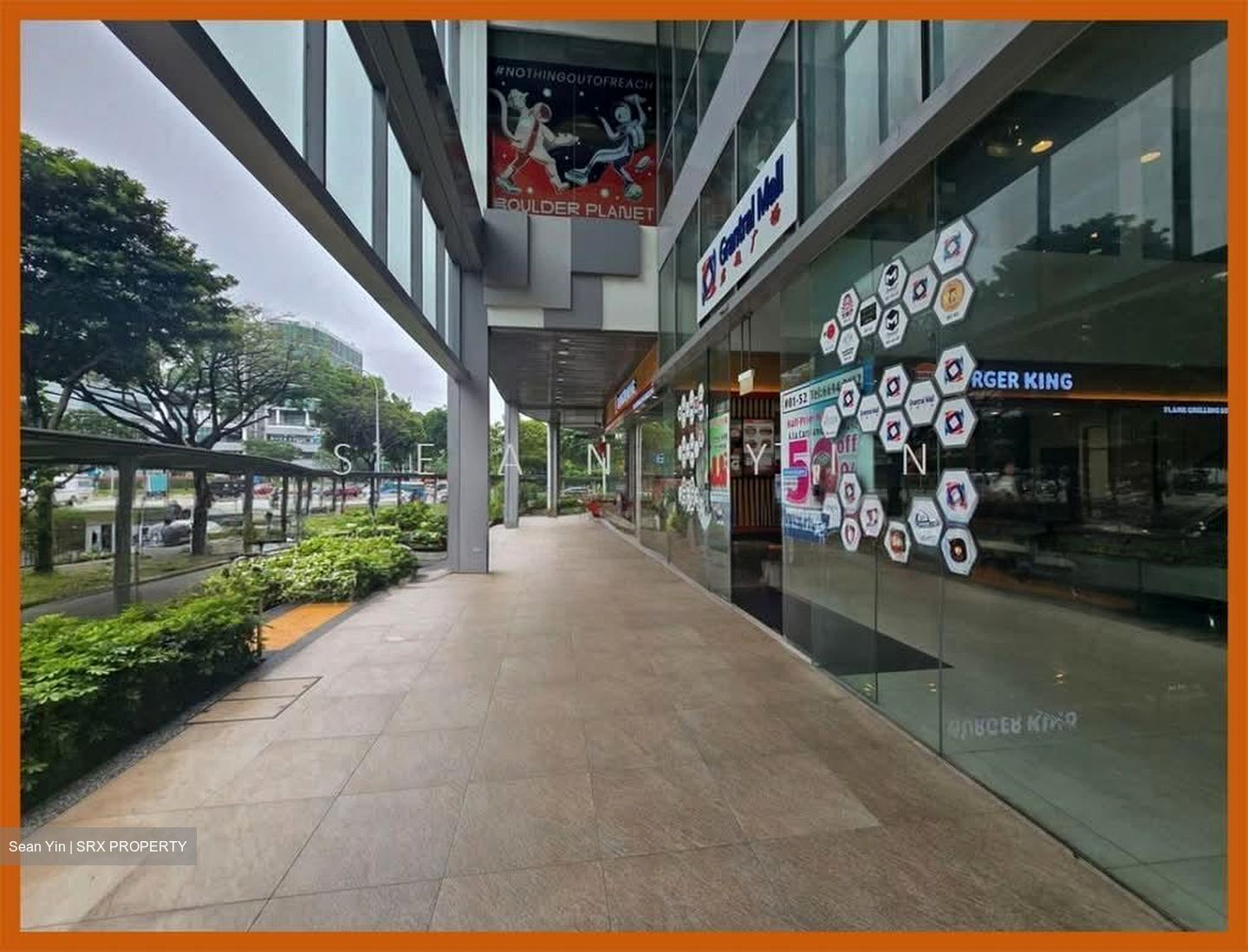GRANTRAL COMPLEX (D13), Retail #558497611